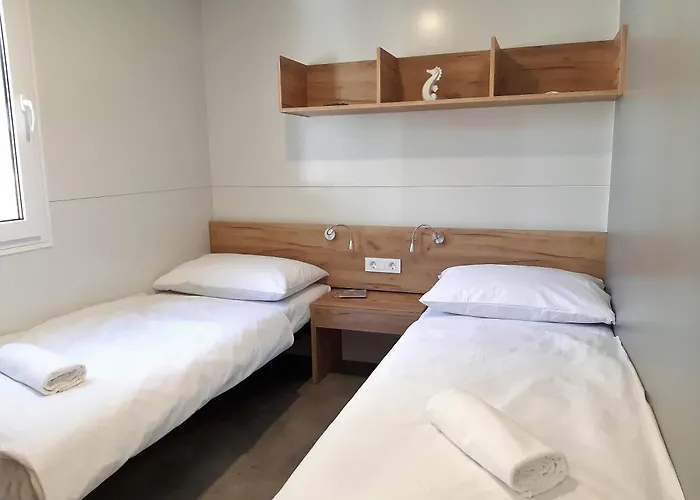 Innmare Mobile Homes Биоград-на-Мору